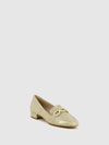 Sapatos com Apliques em Bege